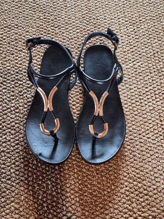 Vera Wang Shoes - Vera Wang Black Sandal with Gold Hardware